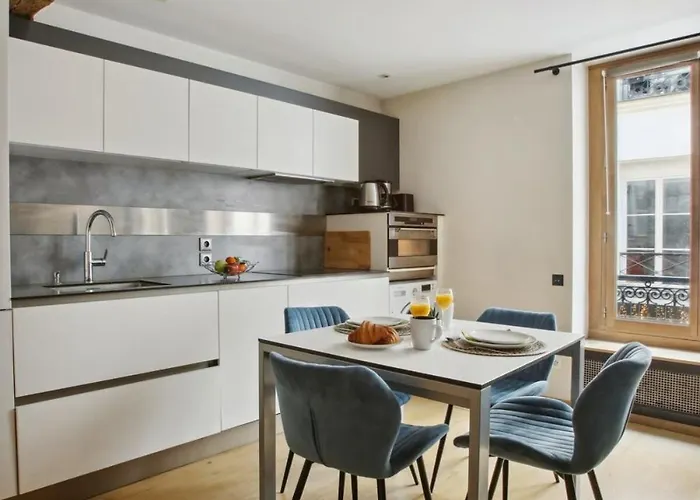 Mabillon & Saint Germain - Cityapartmentstay Daire Paris
